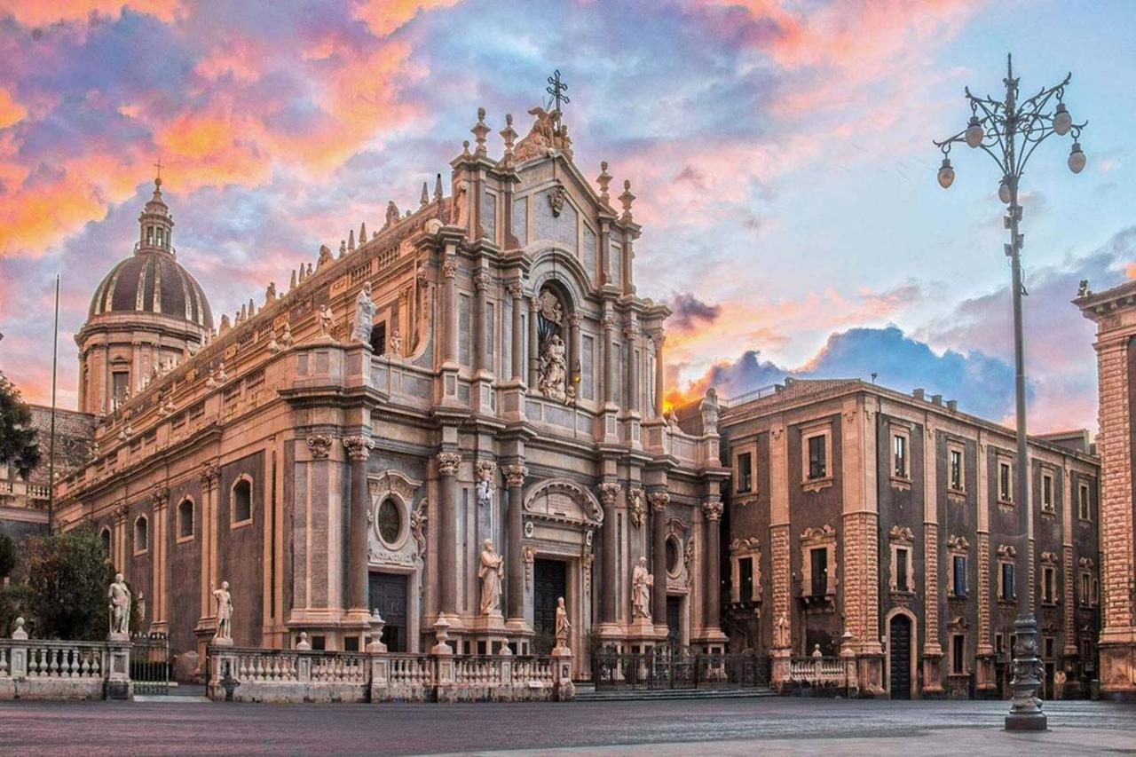 Palazzo Dei Delfini Apartments - Happy Rentals Catania Exterior foto